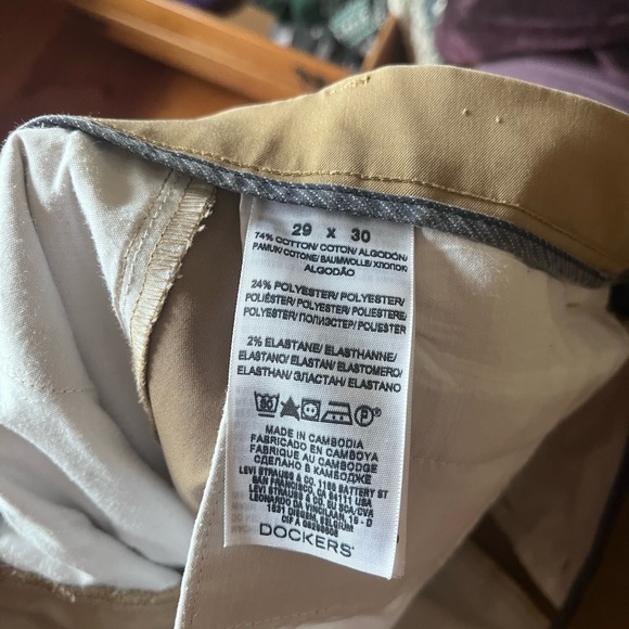 Dockers Khakis - Picture 3 of 4